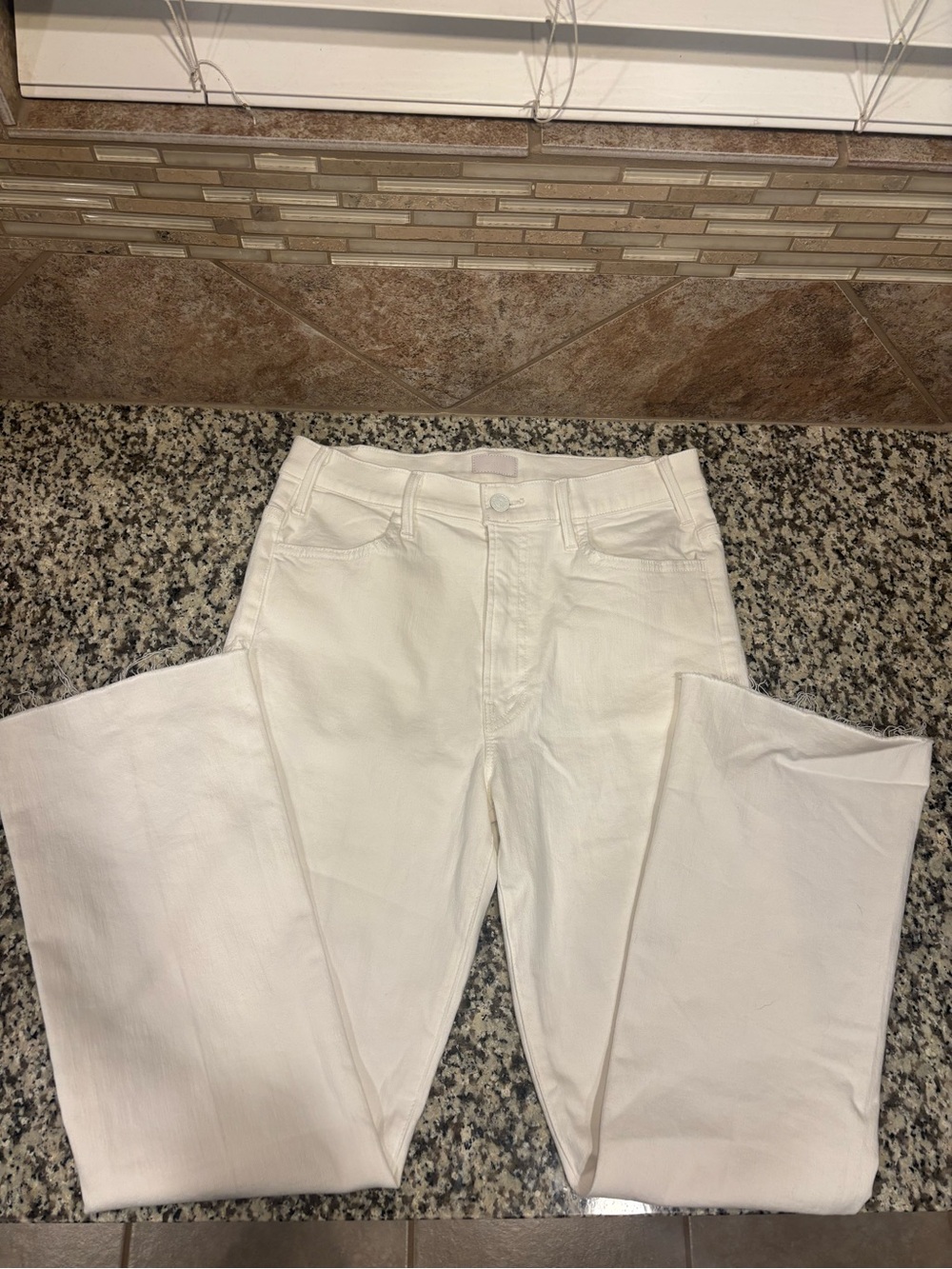 Mother The Hustler Ankle Fray Jeans in White